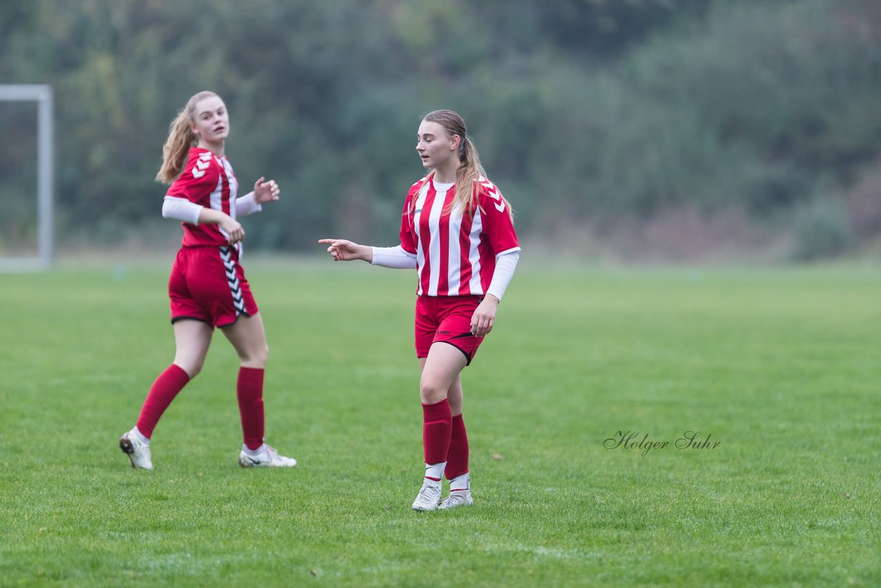 Bild 125 - wBJ TuS Tensfeld - SV Fortuna St. Juergen